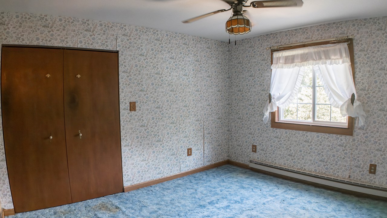 bedroom 2 upper level